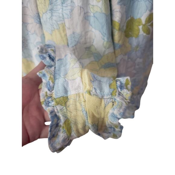 American Eagle Tie Front Floral Print Romper Blue Size Large - Picture 8 of 10